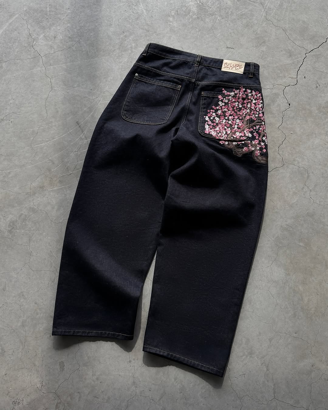 Embroidery Jeans Sakura - Męskie jeansy z haftem Sakura, slim