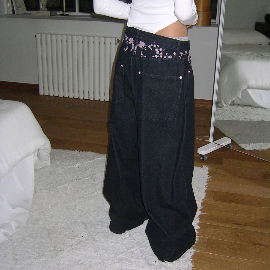 Dżinsy z haftem Sakura, z wyso – Embroidery Jeans Sakura recenzja i cena