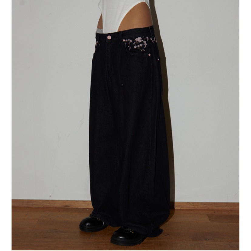 Dżinsy z haftem Sakura, z wyso – Embroidery Jeans Sakura recenzja i cena