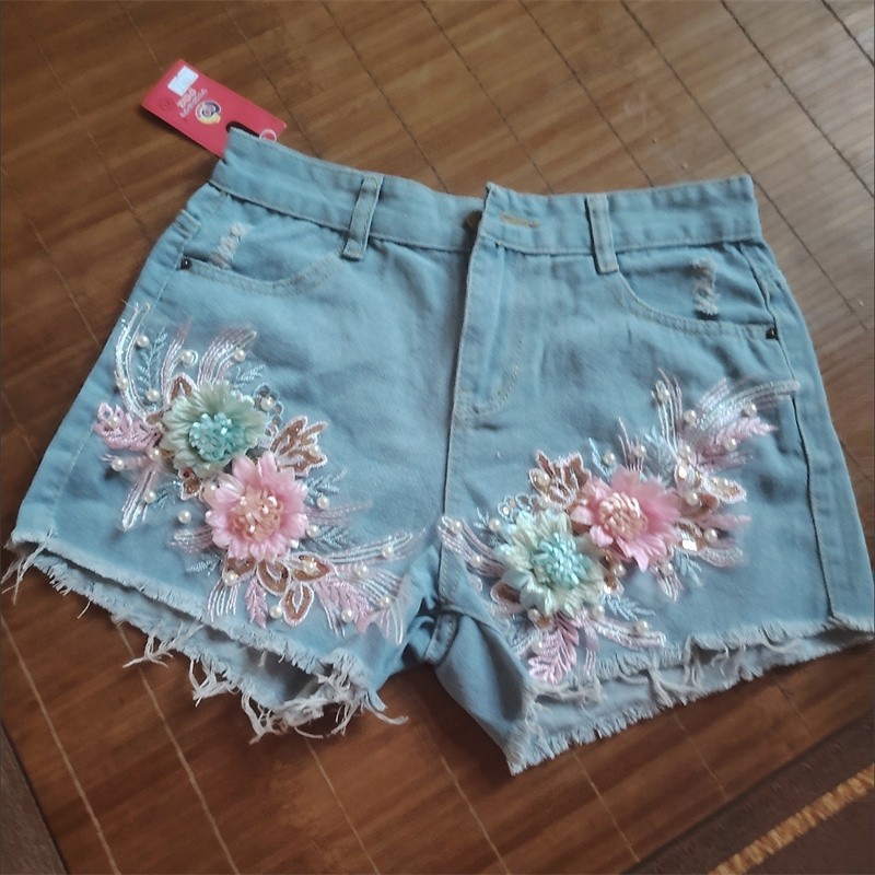 Damskie szorty jeansowe w styl – Embroidery Jeans Sakura recenzja i cena
