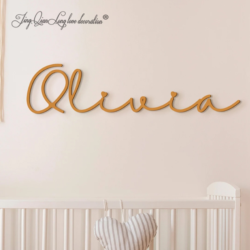 Drewniana tabliczka z imieniem – Embroidery Writing recenzja i cena